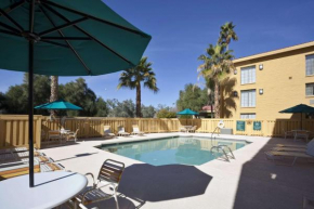  La Quinta Inn by Wyndham Phoenix Sky Harbor Airport  Темп